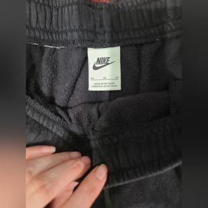 Nike medium sweat pants wide leg.